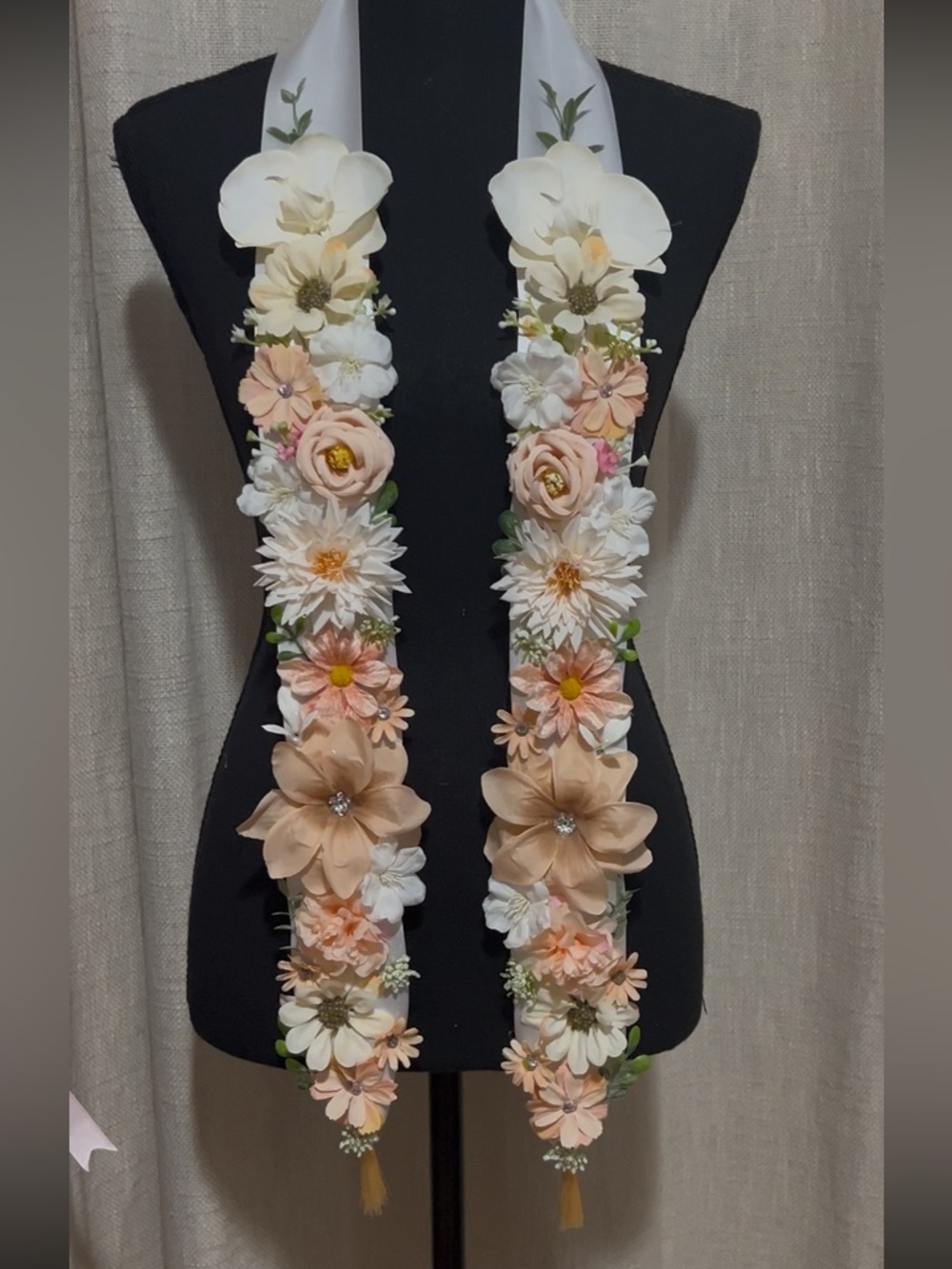 Floral Glass rhinestone Lei in Peach & White, Graduation.